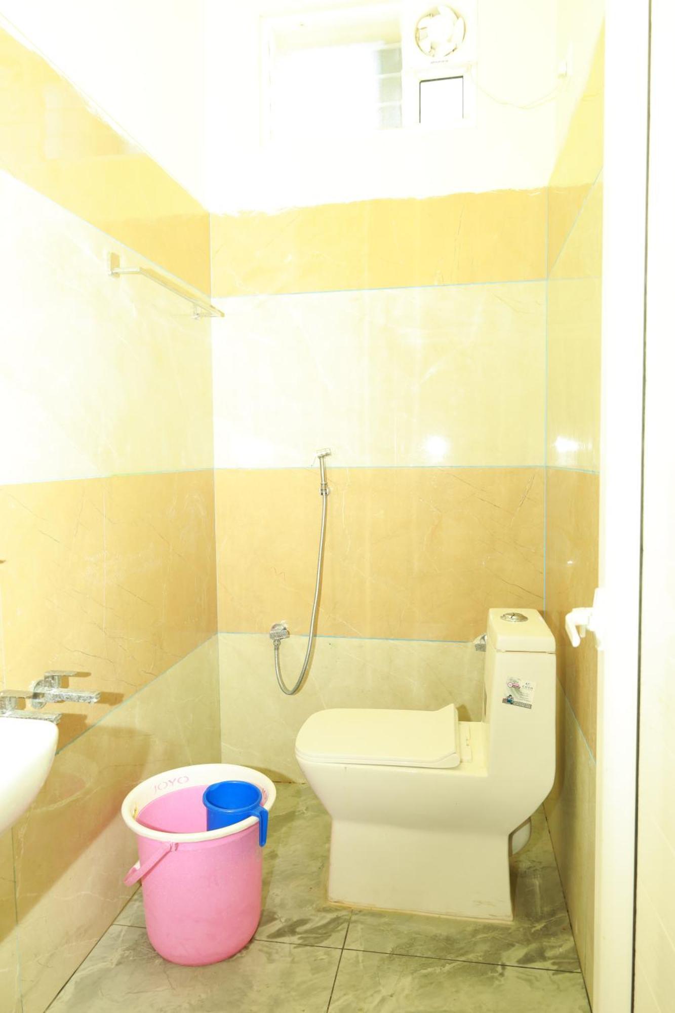 Rv Residency Hotel Wodapatti Exterior photo